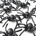 JIALWEN 50PCS Realistic Halloween Plastic Spiders Small