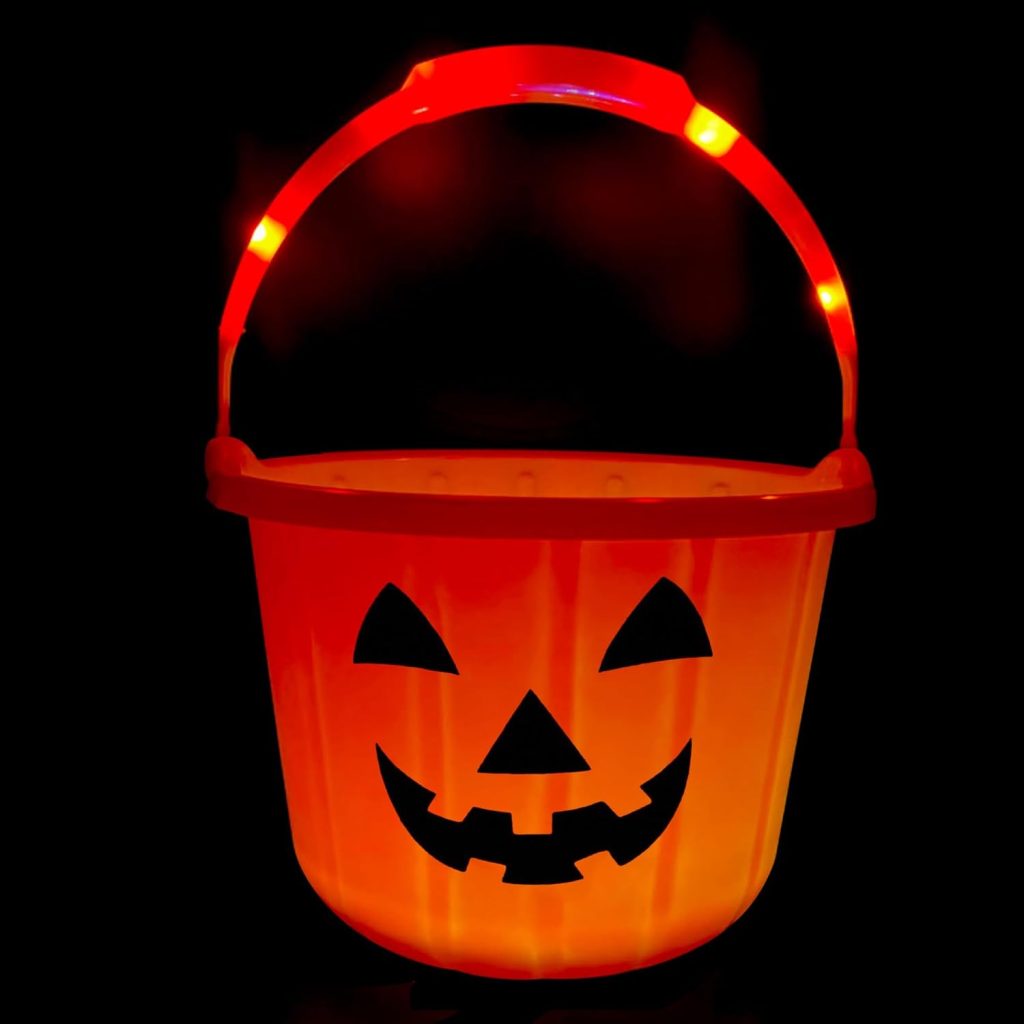 GIFTEXPRESS Light Up Halloween Pumpkin Bucket - Plastic