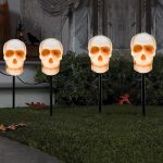 C7 Halloween Skull Pathway Stake Lights, 7 Ft Halloween