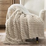 Bedsure Sherpa Throw Blanket for Couch - Super Soft,