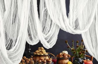RunNico 500" x 85" Halloween Creepy Cloth - White