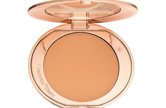 Charlotte Tilbury Airbrush Flawless Finish Setting