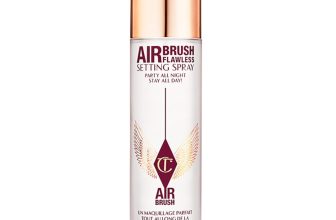 Charlotte Tilbury Airbrush Flawless Setting Spray -