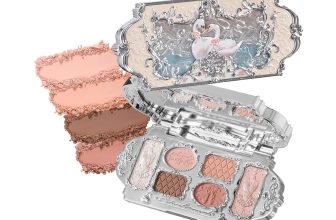 Flower Knows Swan Ballet Six-Color Makeup