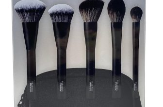 MAKEUP BY MARIO Mario’s Essential 5-Piece Travel Face