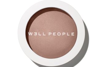 Well People Superpowder Bronzing Powder, Hydrating