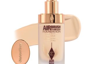 Charlotte Tilbury Airbrush Flawless Matte Foundation -