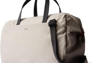 Bellroy Lite Duffel (lightweight technical duffel bag)